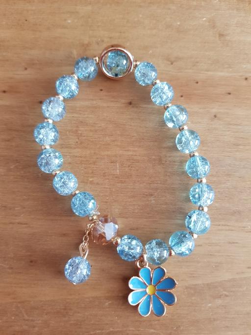 Buy & Sell Lancashire Blackpool - Photos for Blue daisy beaded charm bracelet NEW