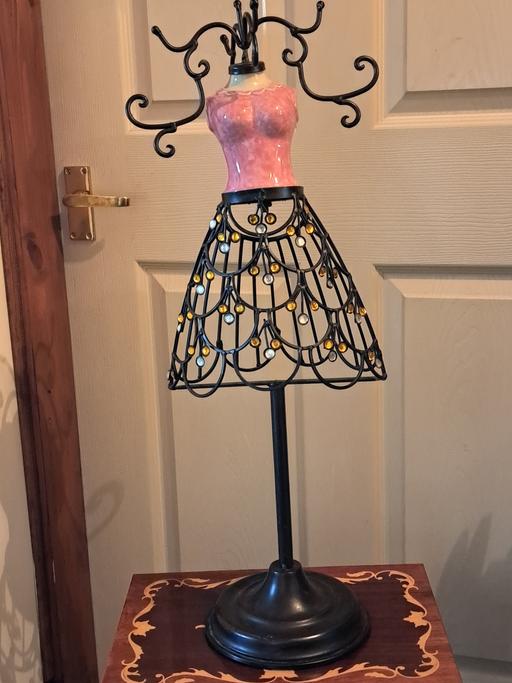 Buy & Sell West Midlands Dudley - Photos for Large mannequin jewellery hanger