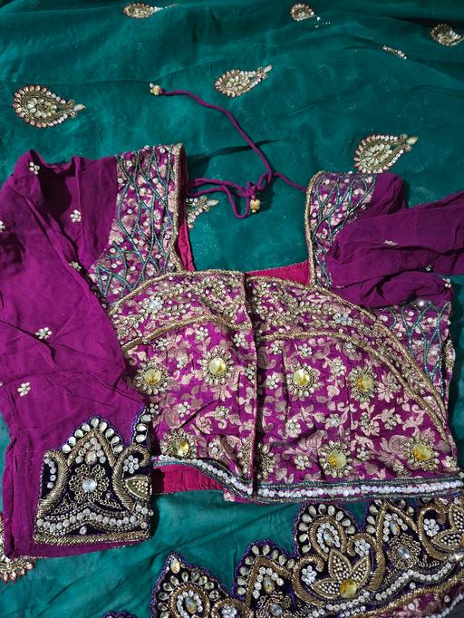 Buy & Sell East London Whitechapel - East London - Photos for Saree