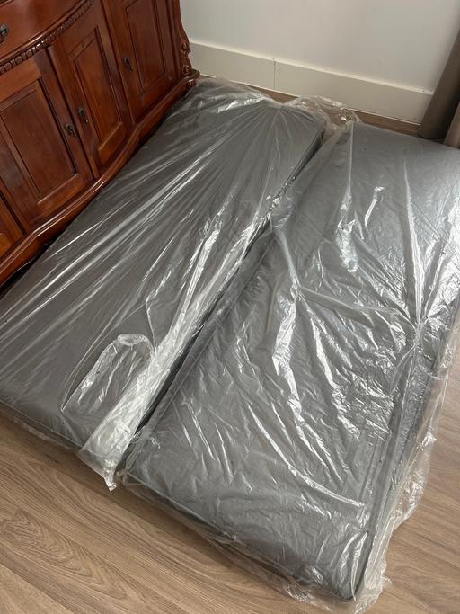 Buy & Sell East London Havering - Photos for 2 new waterproof outside mats