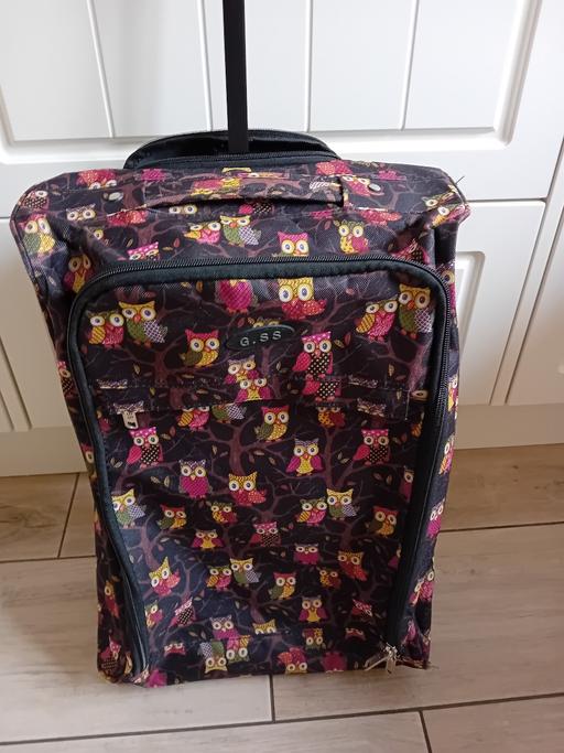 Buy & Sell Kent Canterbury - Photos for OWL SMALL SUITCASE