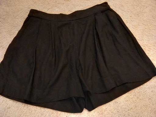 Buy & Sell Surrey Guildford - Photos for H&M, ladies, black shorts