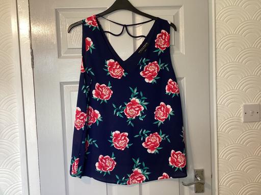 Buy & Sell West Midlands Wolverhampton - Photos for Ladies top