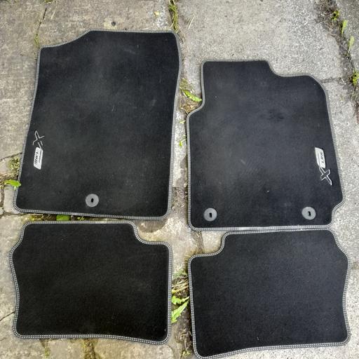 Vehicles Lancashire South Ribble - Photos for KIA PICANTO X LINE CAR MATS