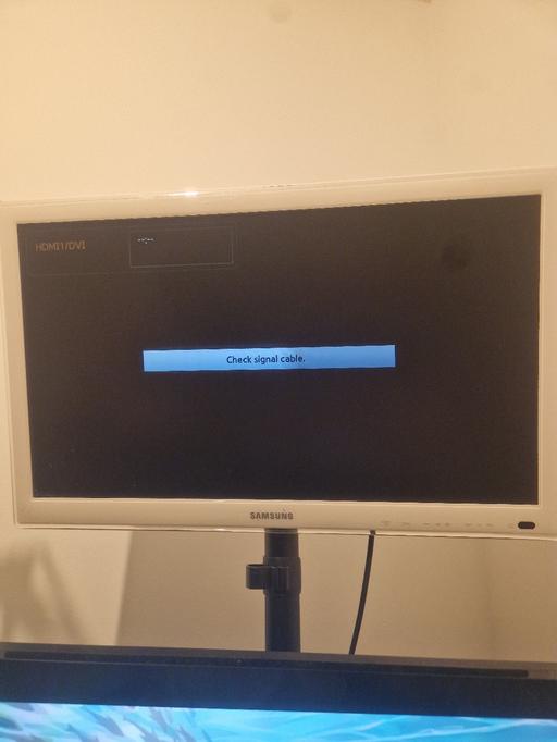 Buy & Sell East London Cann Hall - East London - Photos for Samsung TV/Monitor 22