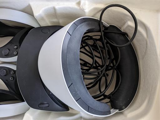 Buy & Sell Hertfordshire East Hertfordshire - Photos for For Sale: PSVR2 in Good Condition