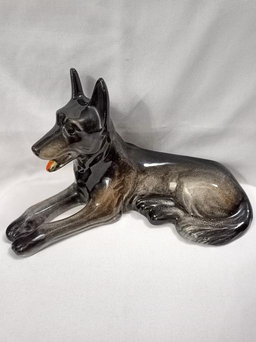 Buy & Sell West Midlands Birmingham - Photos for VINTAGE LARGE CERAMIC GERMAN SHEPARD.