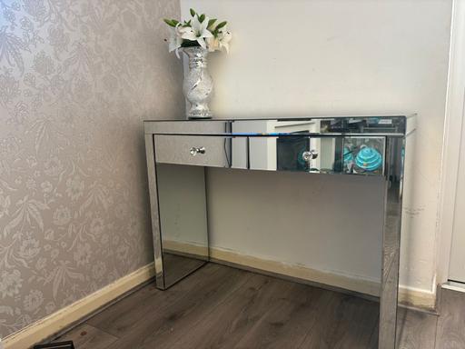 Buy & Sell West London Norwood Green - West London - Photos for Mirror desk/ dressing table