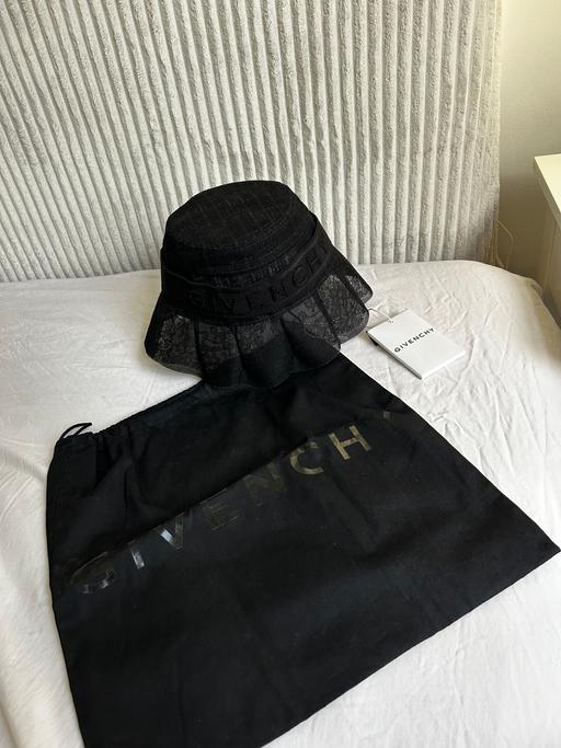 Buy & Sell Central London Knightsbridge - Central London - Photos for Givenchy hat