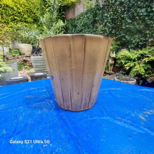 Buy & Sell Worcestershire Bromsgrove - Photos for garden pot.20cm x19cm