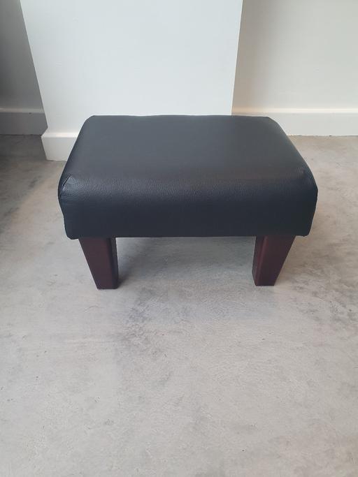 Buy & Sell Surrey Tandridge - Photos for Leather Footstool