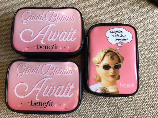 Buy & Sell Derbyshire Chesterfield - Photos for X3 New Benefit pink cosmetic cases