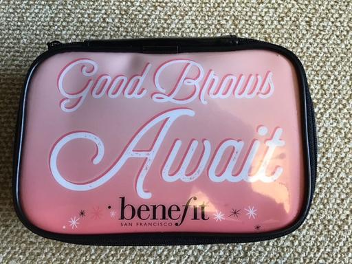 Buy & Sell Derbyshire Chesterfield - Photos for X3 New benefit pink cosmetic cases