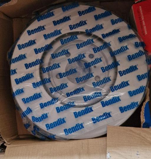 Vehicles Surrey Elmbridge - Photos for Brembo front disc & pads breaking Set- Brand