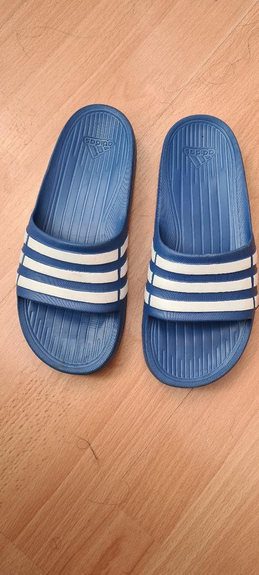 Buy & Sell South East London Croydon - Photos for Unisex Adidas Sliders