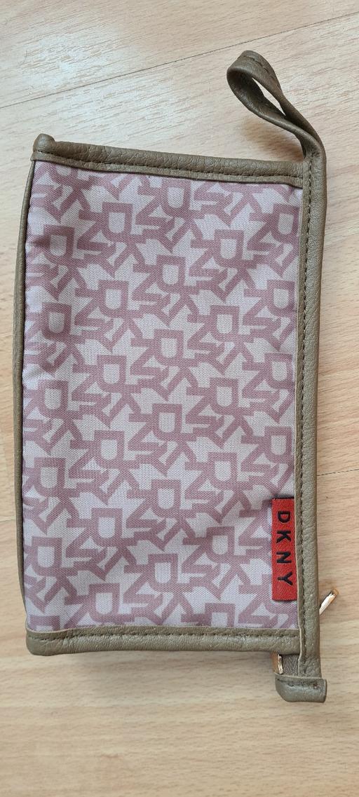 Buy & Sell South East London Croydon - Photos for DKNY Makeup Bag