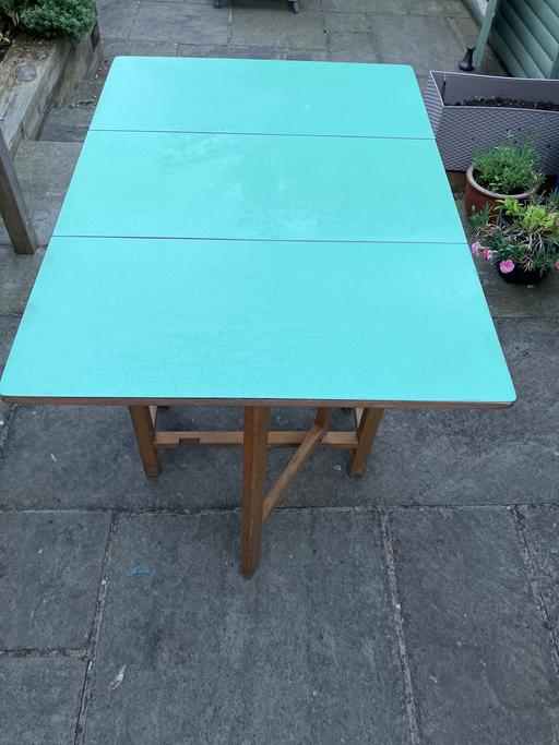 Buy & Sell West Midlands Walsall - Photos for Retro Formica small dining table