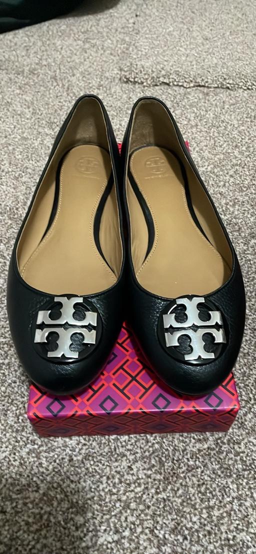 Buy & Sell Slough - Photos for Tory Burch flats