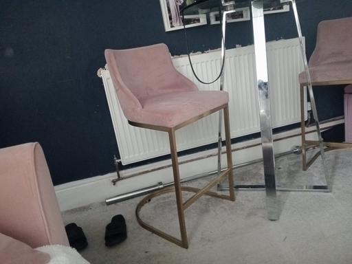 Buy & Sell West Midlands Sandwell - Photos for pink velvet danetti bar stools chairs x2