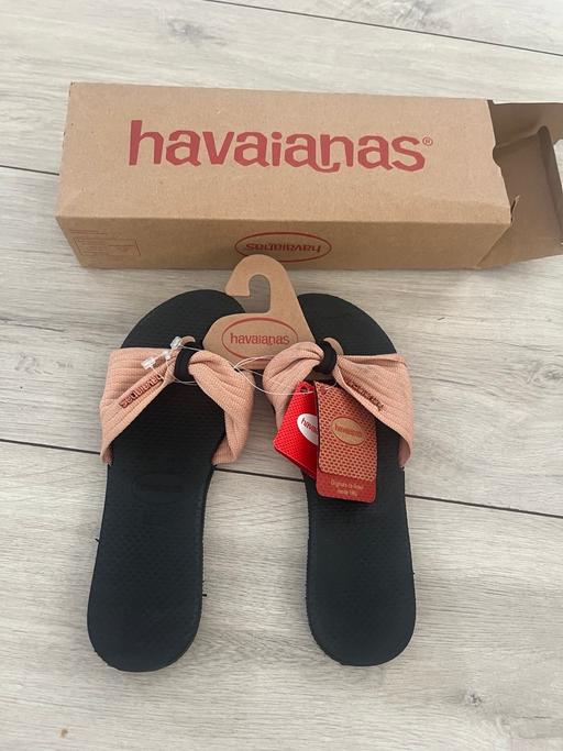 Buy & Sell Kent Swale - Photos for Havaianas women flip flops size 1/2