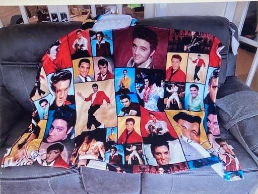 Buy & Sell Bristol Saint Augustines - Bristol - Photos for Elvis Poncho / Snuggie / Throw with hood