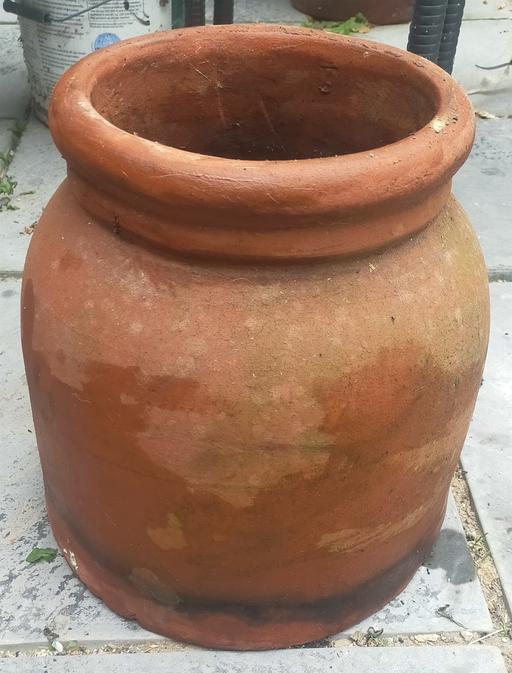 Buy & Sell Barking and Dagenham Barking - Barking and Dagenham - Photos for Terracotta/Clay Chimney Pot Garden Planter