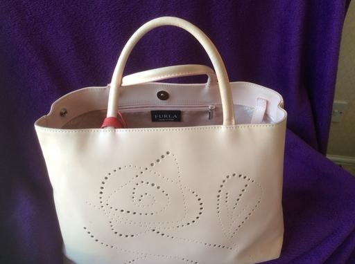 Buy & Sell West Midlands Solihull - Photos for Pink Furla Handbag