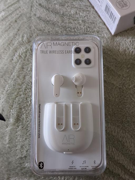 Buy & Sell County Durham High Pittington - County Durham - Photos for Air magnetic EarBuds