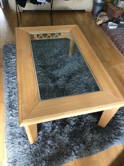 Buy & Sell Hampshire Hart - Photos for Wooden/glass coffee table