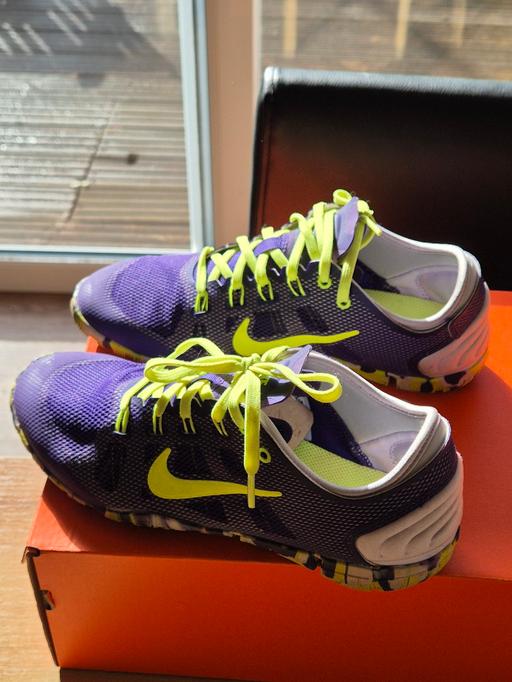 Buy & Sell South West London Sutton - Photos for Nike women trainers size 5.5