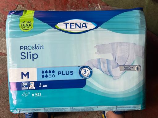 Buy & Sell West Yorkshire - Photos for 1 new pack Tena proskin plus medium