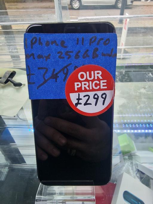 Buy & Sell West London Acton - West London - Photos for Iphone 11 pro max 512gb Unlocked In very goo