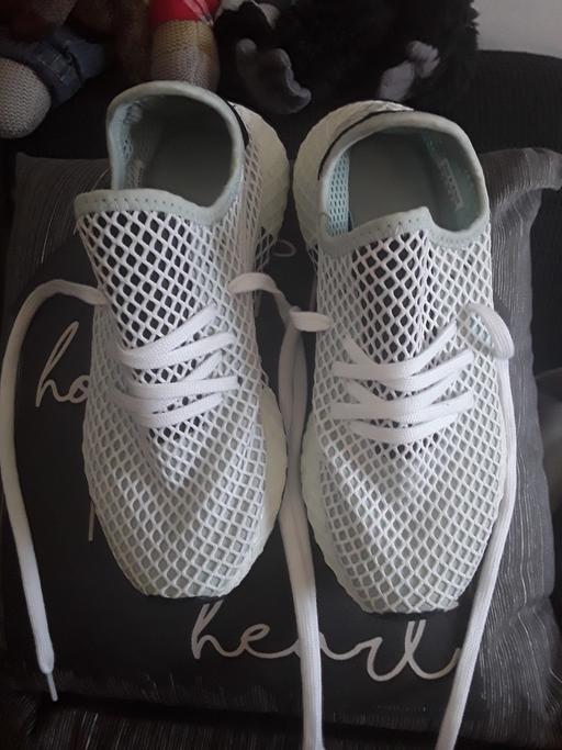 Buy & Sell Kent Medway - Kent - Photos for LADIES ADIDAS DEERUPT TRAINERS SIZE 5 