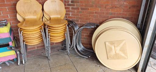 Buy & Sell Essex Basildon - Photos for tables and chairs bundle