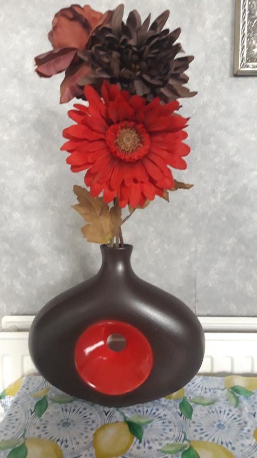 Buy & Sell West Yorkshire Kirklees - Photos for Flower vase & flowers