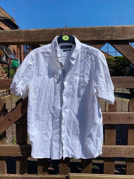 Buy & Sell North Northamptonshire Great Addington - North Northamptonshire - Photos for Men’s Size XL Slim White Short Sleeved Shirt