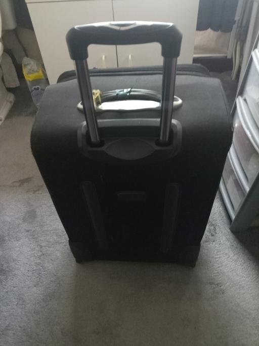 Buy & Sell Greater Manchester Wigan - Photos for Black pull along suitcase