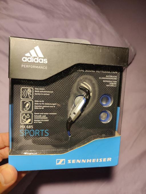 Buy & Sell North West London Tokyngton - North West London - Photos for Adidas Headphones