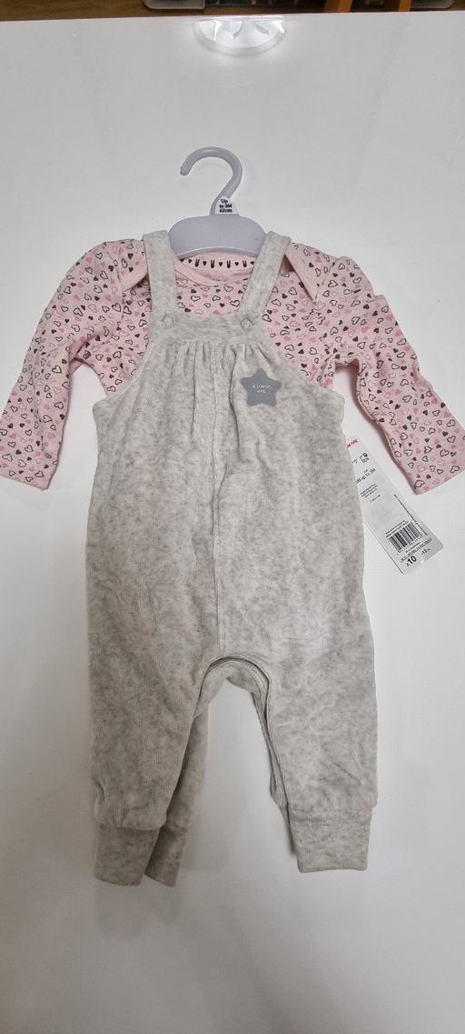 Buy & Sell East London Upminster Bridge - East London - Photos for 2 piece baby girl set brand new