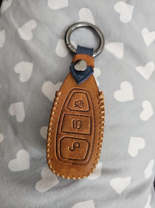 Vehicles North London Bulls Cross - Enfield - Photos for Ford b-max leather key cover