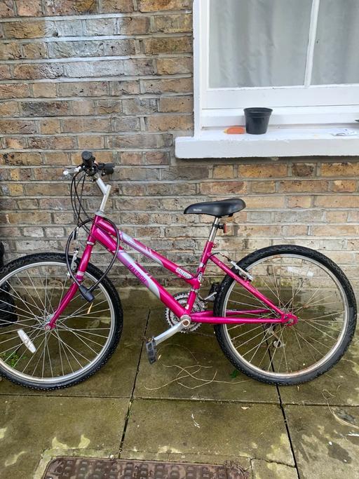 Buy & Sell North London Canonbury - North London - Photos for Raleigh pink kids bike