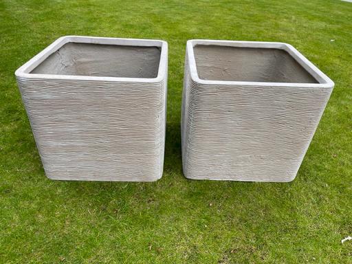 Buy & Sell Greater Manchester Manchester - Photos for 2 large fibreglass planters