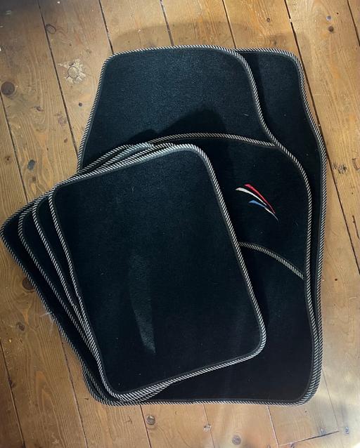 Vehicles West Midlands Dudley - Photos for 6x Car Mats