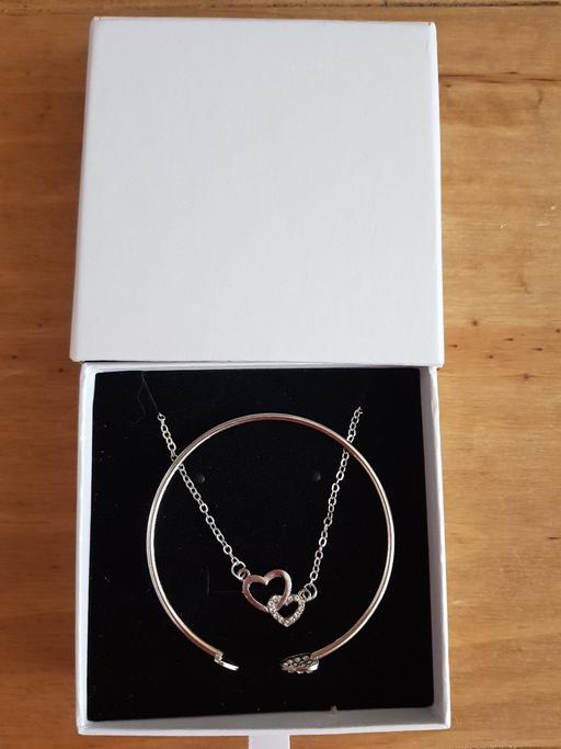 Buy & Sell Lancashire Blackpool - Photos for Heart necklace & bangle boxed set NEW