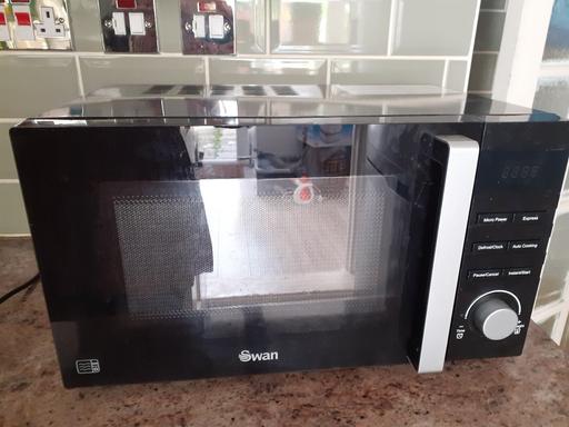 Buy & Sell South East London Elmstead - South East London - Photos for swan microwave