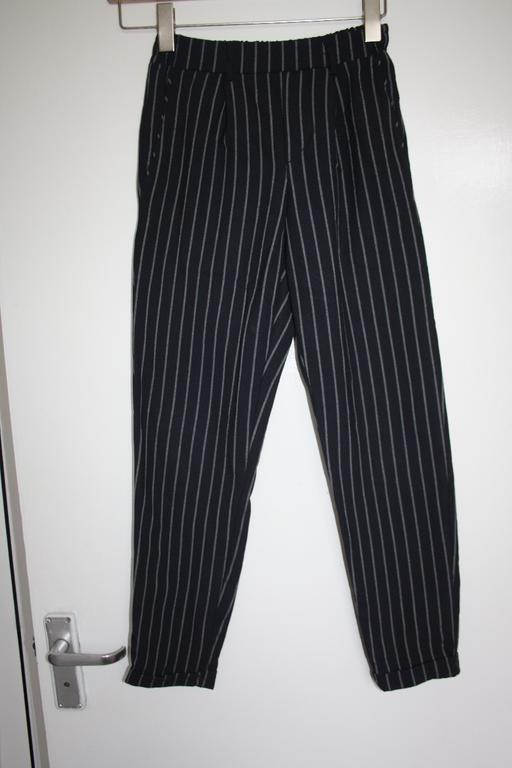 Buy & Sell North West London Chalk Farm - North West London - Photos for Bershka size XS striped trousers