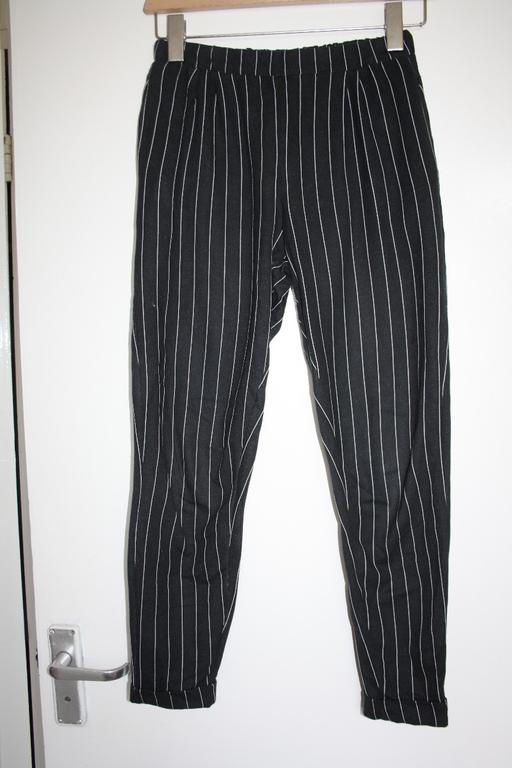 Buy & Sell North West London Chalk Farm - North West London - Photos for Pull & Bear size S striped trousers