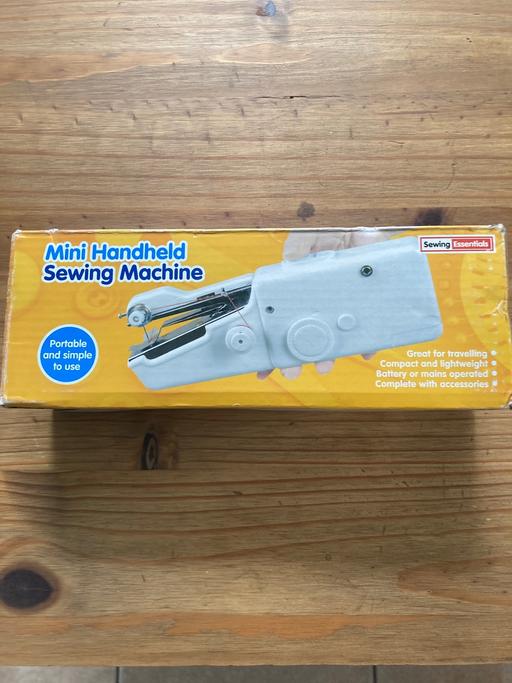 Buy & Sell South Yorkshire Doncaster - Photos for Mini hand held sewing machine