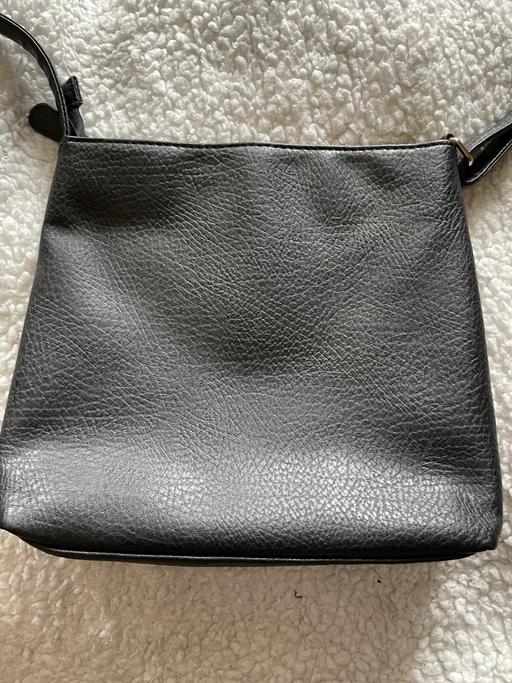 Buy & Sell West London Yeading - West London - Photos for Cross Body Bag