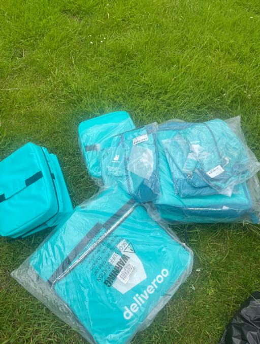 Buy & Sell North West London Harrow - Photos for Brand new deliveroo kit bags, coats etc.